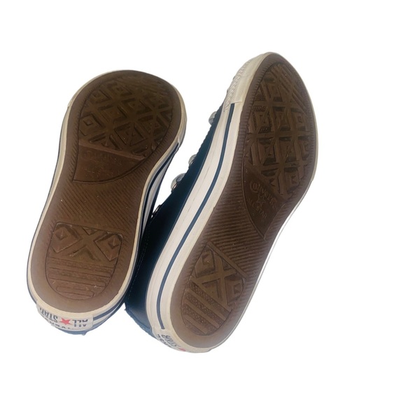 Converse chuck taylor all star black leather low top sneakers size 2 youth - Picture 3 of 5